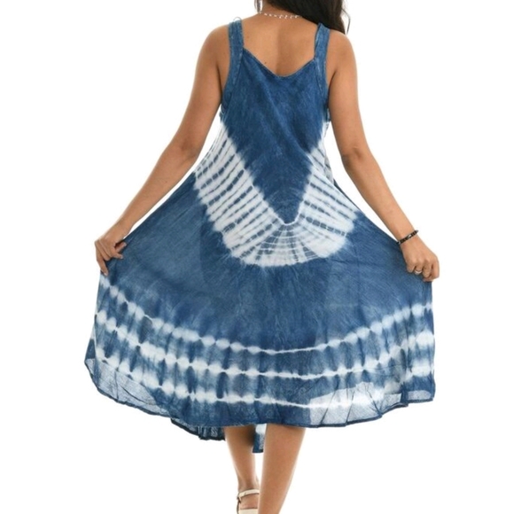 Dress - Picture 2 of 2